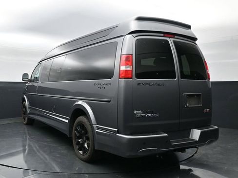 Used 2020 GMC Savana 2500 Extended w/ Enhanced Convenience Package RWD image 8