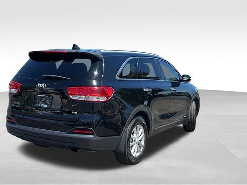 Used 2016 Kia Sorento AWD w/ LX Convenience Package image 7