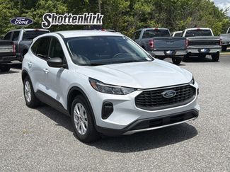 Used 2026 Ford Escape Active w/ Cold Weather Package FWD video 1