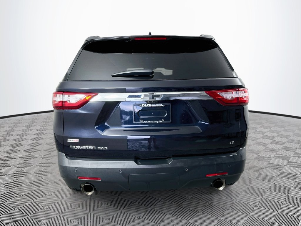 Used 2020 Chevrolet Traverse LT w/ LT Premium Package AWD/4WD image 11