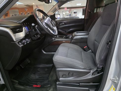 Used 2017 GMC Yukon SLE w/ Convenience Package image 30