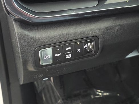 New 2026 GMC Terrain AT4 image 8