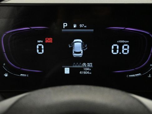 Used 2024 Kia Sportage EX FWD image 16
