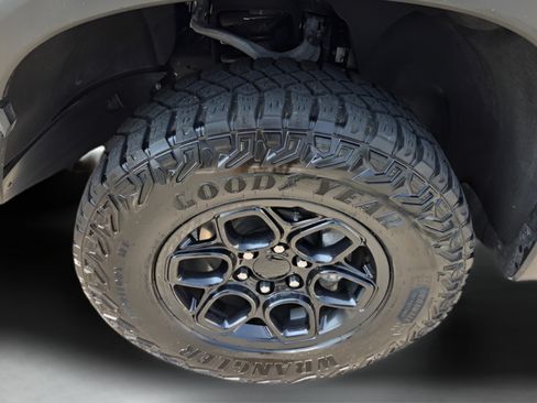 Used 2024 Chevrolet Silverado 1500 ZR2 w/ ZR2 Bison Edition AWD/4WD image 31