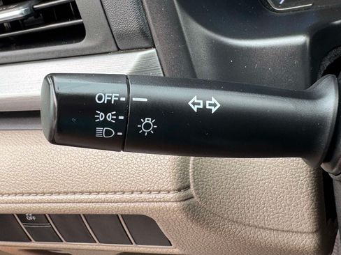 Used 2019 Honda Odyssey LX image 35