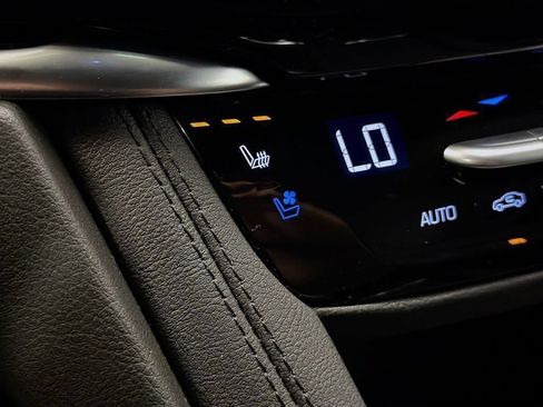 Used 2025 Cadillac XT6 Sport w/ Technology Package AWD/4WD image 50