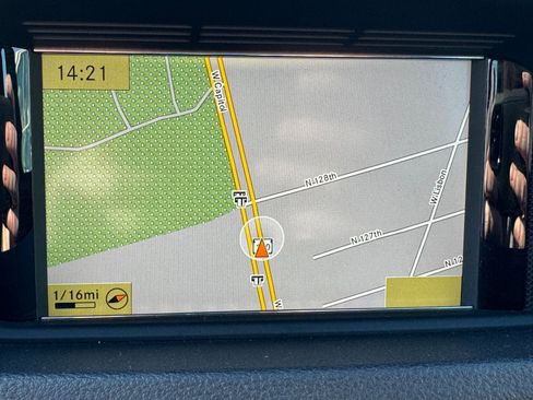 Used 2012 Mercedes-Benz E 350 4MATIC Sedan image 29