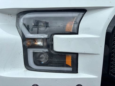 Used 2022 Ford F250 Lariat w/ Lariat Ultimate Package AWD/4WD image 9