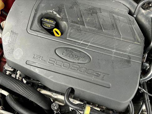 Used 2017 Ford Fusion SE w/ Equipment Group 201A FWD image 30