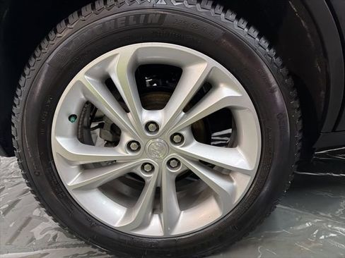 Used 2021 Buick Encore GX Preferred image 24