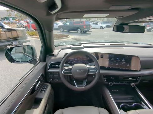 New 2026 Chevrolet Suburban Z71 w/ Comfort Package image 40