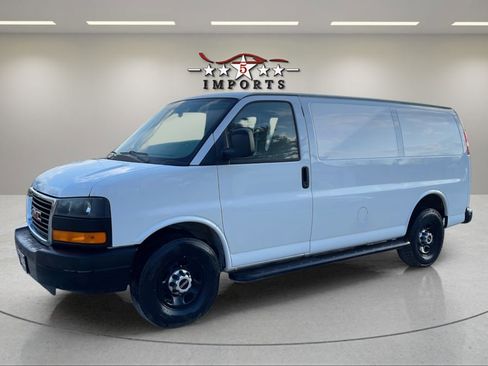 Used 2014 GMC Savana 2500 image 1