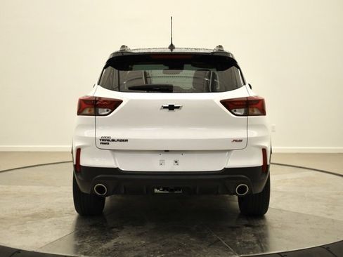 Used 2023 Chevrolet TrailBlazer RS w/ Sun and Liftgate Package image 4