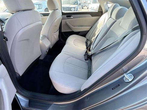 Used 2019 Hyundai Sonata SE image 20