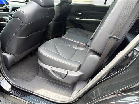 Used 2026 Toyota Grand Highlander AWD image 21