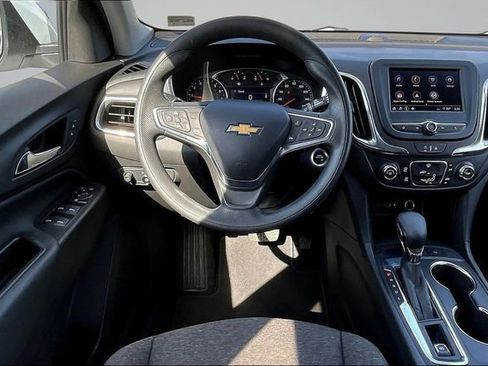 Used 2024 Chevrolet Equinox LT FWD image 8