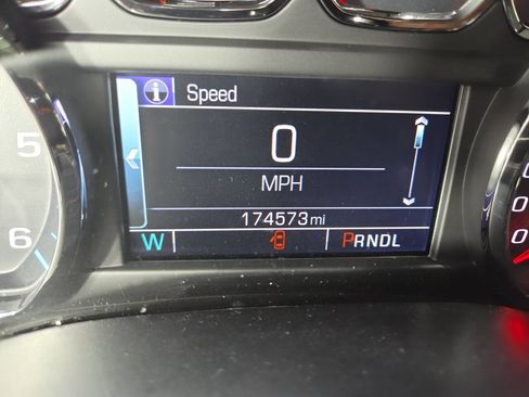 Used 2018 Chevrolet Silverado 1500 LT w/ All Star Edition AWD/4WD image 30