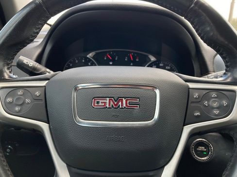 Used 2021 GMC Terrain SLE w/ Driver Convenience Package image 18