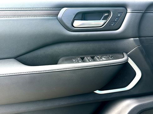 New 2026 Nissan Armada Platinum image 14