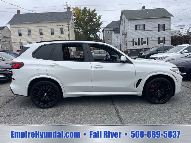 Used 2021 BMW X5 M50i w/ Executive Package AWD/4WD image 3