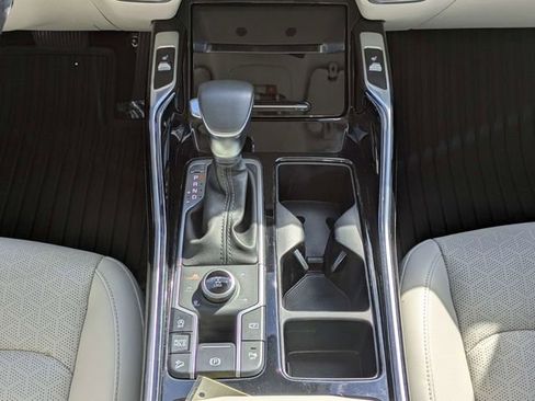 Used 2023 Kia Sorento SX image 21