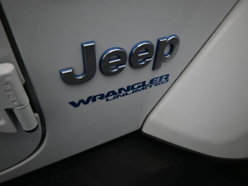 Used 2022 Jeep Wrangler Unlimited Sahara w/ Safety Group image 52