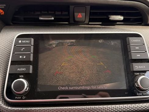 Used 2020 Nissan Kicks SV image 16