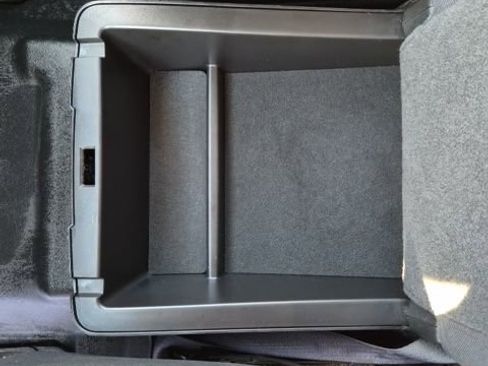 Used 2017 GMC Sierra 1500 SLE w/ SLE Value Package image 26