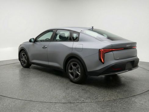 Used 2025 Kia K4 FWD image 6