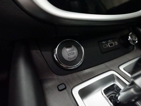 Used 2023 Nissan Murano Platinum w/ Cargo Package image 32