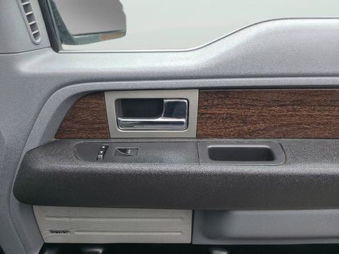 Used 2013 Ford F150 Lariat w/ Luxury Equipment Group image 16