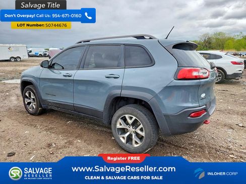 Used 2014 Jeep Cherokee Trailhawk AWD/4WD image 3