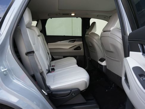 Certified 2026 INFINITI QX60 Luxe w/ Cargo Package image 21