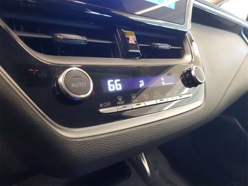 Used 2023 Toyota Corolla LE image 28