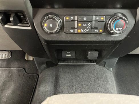 Used 2021 Ford F250 XLT AWD/4WD image 24