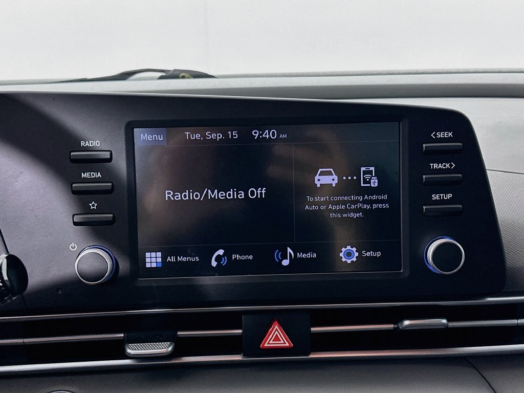 Used 2025 Hyundai Elantra Sport FWD image 14