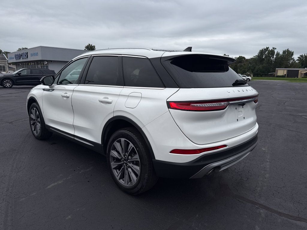 Used 2020 Lincoln Corsair Reserve w/ Elements Package AWD/4WD image 2