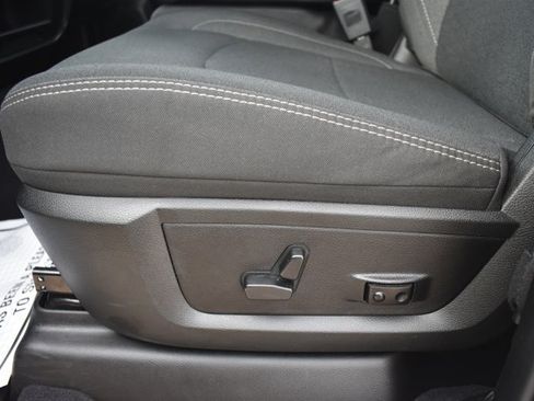 Used 2025 RAM 2500 Big Horn AWD/4WD image 16