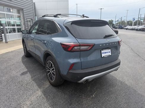 Certified 2025 Ford Escape SE w/ PHEV Premium Package FWD image 3