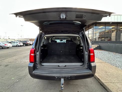 Used 2015 Chevrolet Suburban LT w/ Luxury Package image 13
