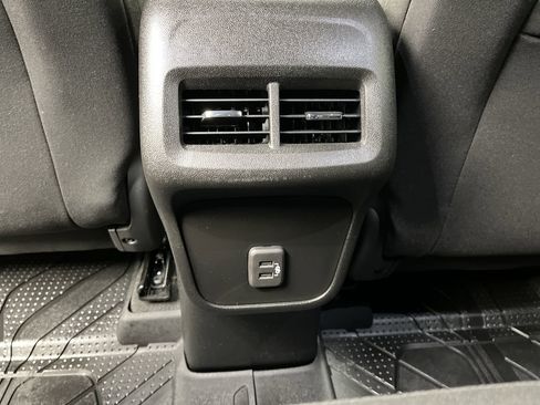 Certified 2022 Chevrolet Equinox LT AWD/4WD image 12