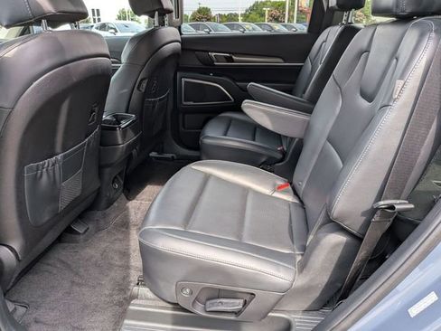 Used 2024 Kia Telluride S FWD image 20