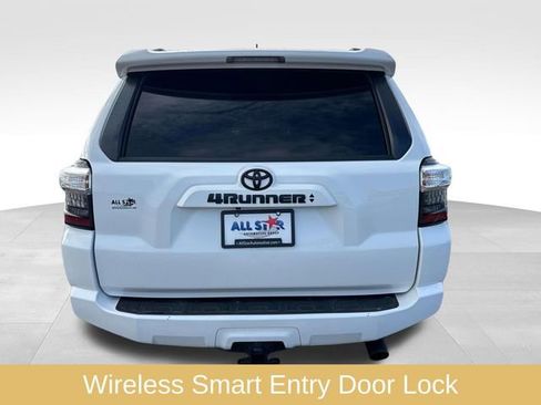 Used 2021 Toyota 4Runner SR5 Premium image 8