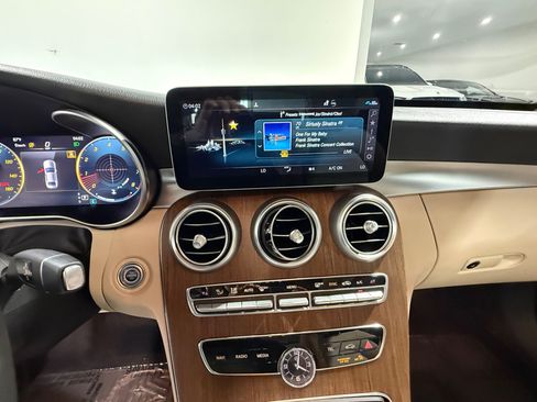 Used 2021 Mercedes-Benz C 300 4MATIC Sedan w/ Premium Package image 36