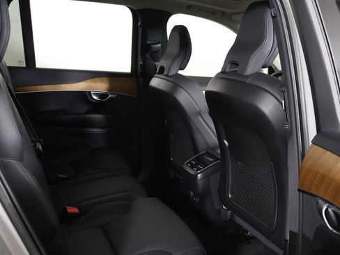 Used 2023 Volvo XC90 B6 Core w/ Climate Package AWD/4WD image 31
