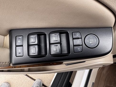 Used 2016 GMC Yukon XL Denali w/ Open Road Package image 34