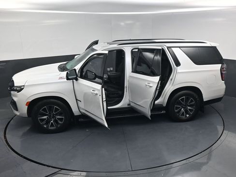 Used 2022 Chevrolet Tahoe Z71 w/ Z71 Off-Road Package AWD/4WD image 26