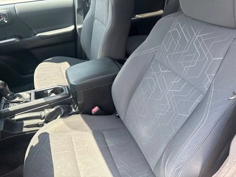 Used 2016 Toyota Tacoma TRD Sport w/ Towing Package RWD image 22