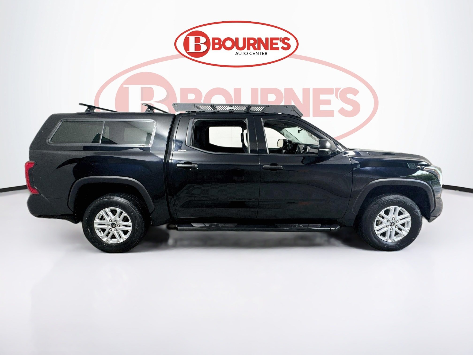 Used 2023 Toyota Tundra SR5 w/ SR5 Convenience Package AWD/4WD image 9