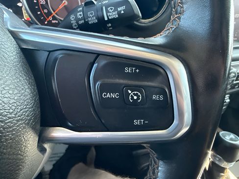 Used 2021 Jeep Wrangler Unlimited Sahara AWD/4WD image 20